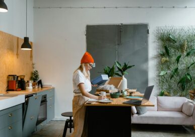 hiring_household_manager